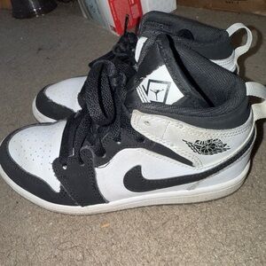 Jordan 1 Mid Diamond Shorts Pre School Size 13c DN4323-100 Air Jordan 1 Mids